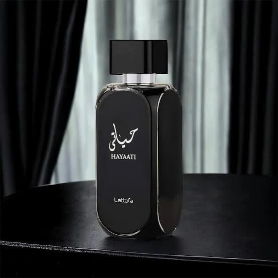 Hayaati Black by Lattafa Eau de Parfum 100ml – Fresh Fruity Woody Fragrance for Men